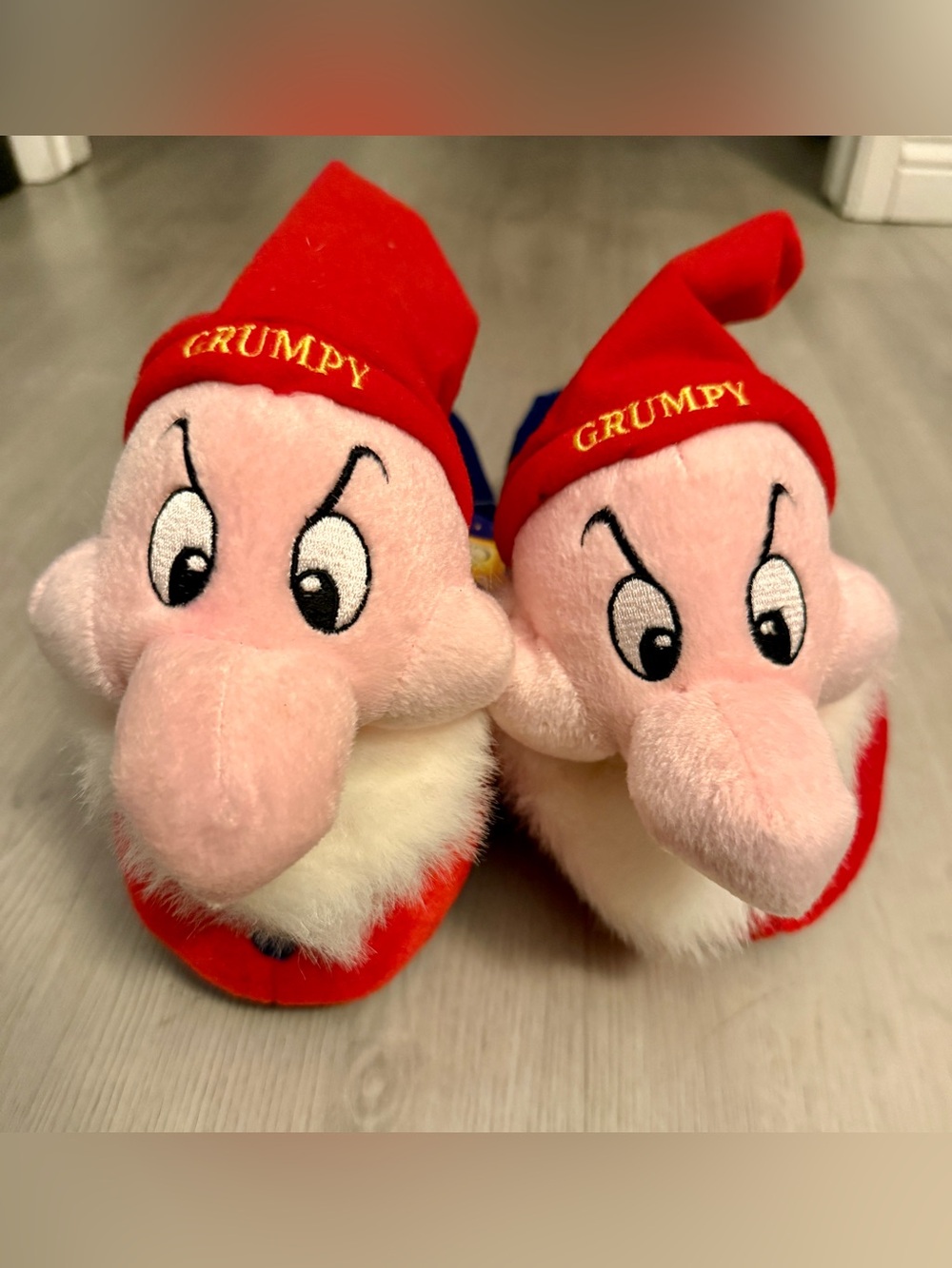 NWT Vintage Walt Disney Grumpy Snow White Slippers Adult Size 7/8 Red Blue RARE